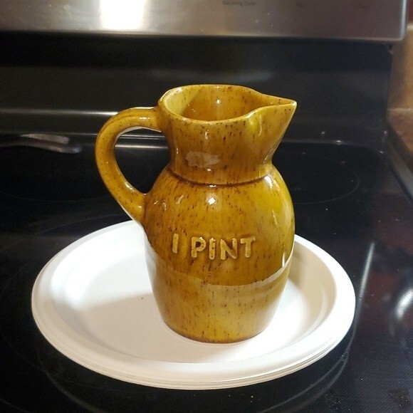 Los Angeles Potteries USA 2 cup measure #19 - Picture 2 of 7